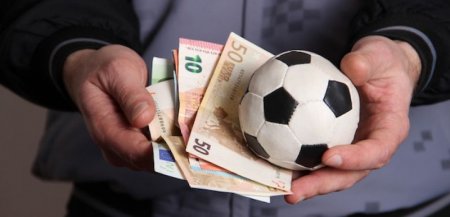 Azərbaycanda məcburi köçkün futbol mərcində 427 min dollar pul uduzdu
