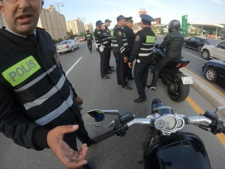 Bakıda motosiklet sürmək qadağandır-yol polisi niyə reyd keçirir? - FOTO/Vİ ...
