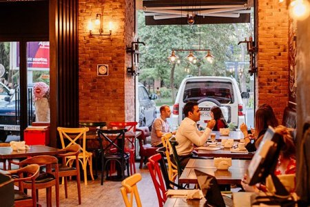 Kafe, restoran, internet klublar sabahdan 15:00-dan bağlanacaq - RƏSMİ