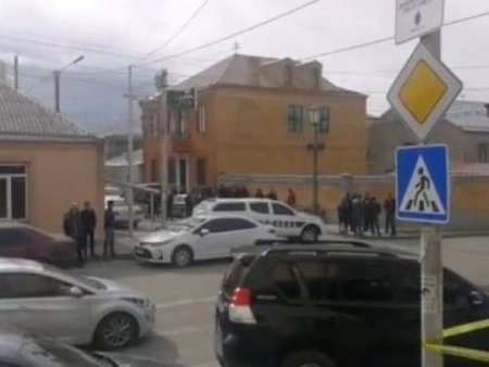 Erməni deputatın evi atəşə tutuldu - Gürcüstanda silahlı insident