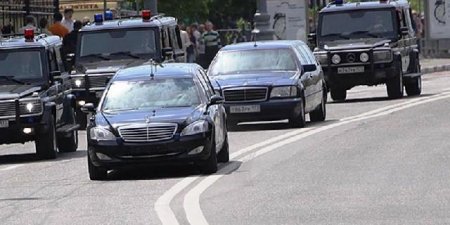 Seçki kampaniyası zamanı Prezident necə qorunur? - Kütlə içində “əriyən” ag ...