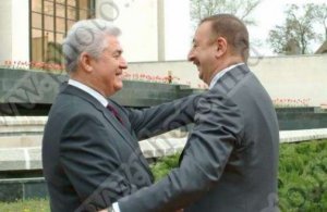 “Əliyevi Bakıda hazırlanan inqilab barədə xəbərdar etdim”