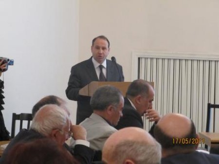 6 professor elm sahəsindəki saxtakarlıqdan yazıb - Prezidentə müraciət