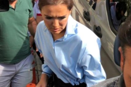 Məşhur cütlüyün 6 illik evliliyi 10 dəqiqəyə BİTDİ