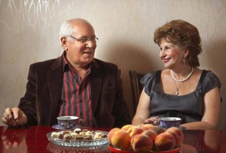 Məşhur azərbaycanlı cütlük oğluna toy etdi