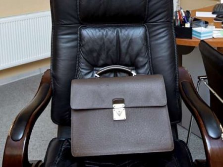 “Media ancaq mövqeyi zəifləyən məmurları “vurur”, 