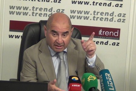 “Sosial şəbəkələrdə söyüş söyən adamların ağlı 2-3 yaşındakından o yana get ...