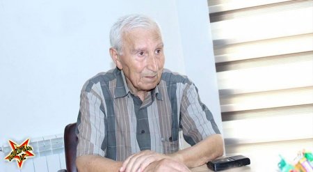Xalq artistindən AĞIR SÖZLƏR: “Get, sazını çal”
