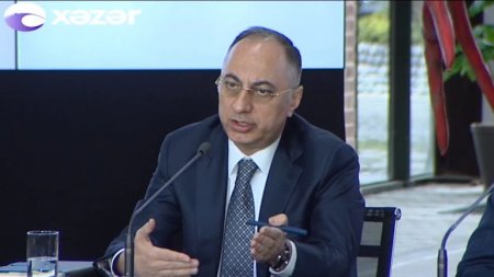 XARİCDƏ HAMAM XALATI SATAN AZƏRBAYCANLI MƏMUR…. –AQTA sədrinin 4 ölkədəki b ...