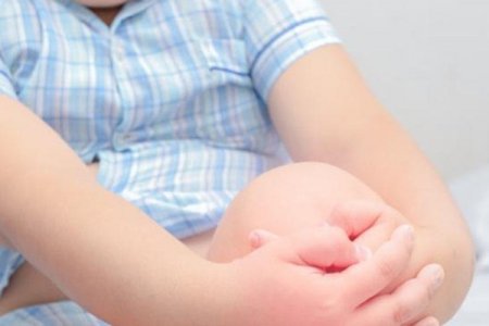 Uşaqlarda ayaq ağrısı hansı xəstəliklərə işarədir? – Pediatr açıqlayır