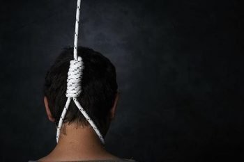 Bibisini zorlayıb öldürən şəxs həbsxanada özünü asdı