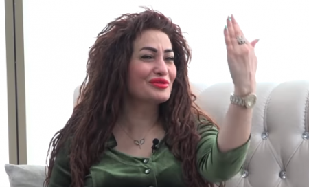Azərbaycanlı müğənni ərini restoranda başqa qadınla tutdu - Şok təfərrüat=