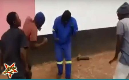 Afrikada Üzeyirin mahnısı səsləndi, fəhlələr işi atıb rəqsə başladılar-VİDE ...