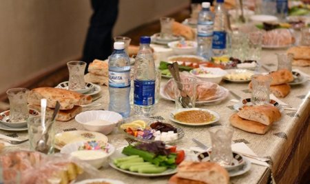 Dəbdəbəli ehsan süfrələri niyə bərpa olundu… - PROBLEM