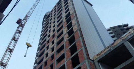 “Hündürmərtəbə”lərin “kupça” problemi: Proses niyə ləngiyir?