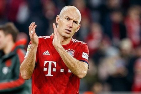 Ulduz futbolçu Yaponiya klubundan təklif aldı