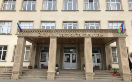 ﻿ Nizami rayonu Vüqar Sadıqov adına 214 saylı məktəbdə bıçaqlanma hadisəsi  ...