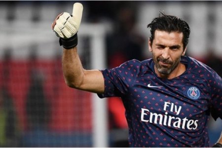 Buffon `Yuventus`a qayıdır, amma oynamağa yox