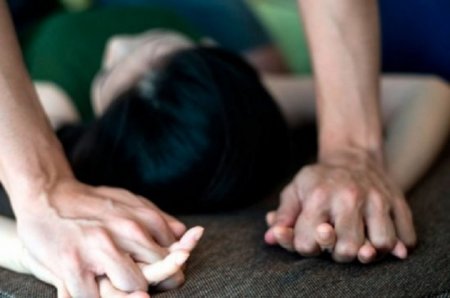 Polis 14 yaşlı qıza dəfələrlə təcavüz etdi, sonra... - Azərbaycanda ŞOK OLA ...