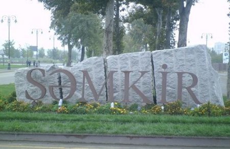 Şəmkirdə icra başçısının “fərasəti” sayəsində insanların torpaqları əlindən ...