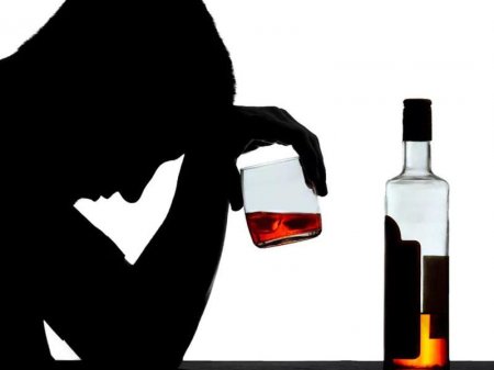 Spirtli içki qəbulu və depressiya arasında əlaqə...