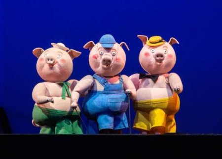 Bu gün Şuşada “3 donuz” kukla teatrı göstəriləcək... -Yadınıza həmsədrlər d ...