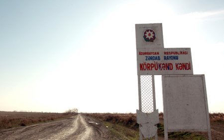 Əvvəlcə, qadın paltarı geyindirdilər, indi kənddən qovurlar... - Zərdabda