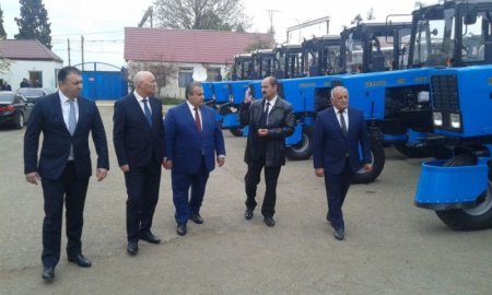 “Sədaqət Ağayev 2000 manat, Nazir Şükürov isə 600 manat alıb ki...”