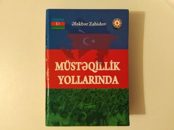 “Müstəqillik yollarında” kitabı çap olunub