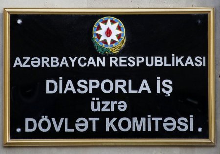 Diaspora siyasəti büdrəyəndə...