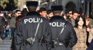 “Turistlərə ədəbsiz təkliflər edən qadınlar yığışdırılıb…” – DİN