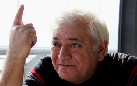 “Stadiona dronla nənələrinin tumanını gətirmişdilər”