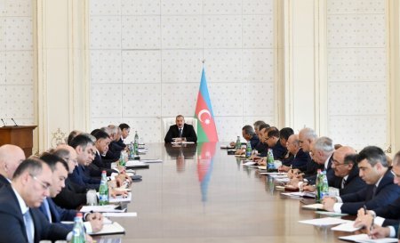 “Ciddi kadr islahatlarının şahidi olacağıq” - Deputat məmurların düşmənçili ...