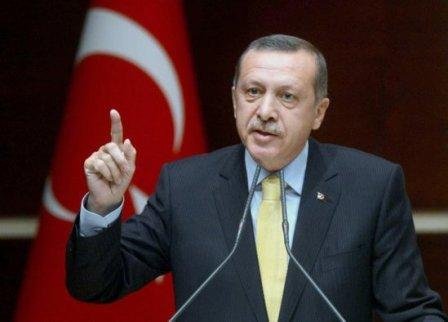 “İkinci günə kimi oradan uzaqlaşmasanız, başınızı əzəcəyik!“