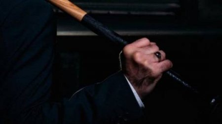 Bakıda qadın və qızı qaynı tərəfindən döyüldü - beysbol dəyənəyi ilə...