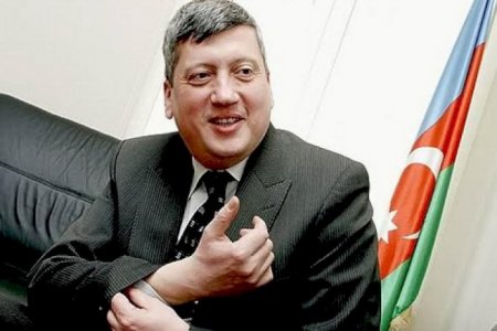 “Hakimiyyətdə lazım olmayan adamlara mesaj verilib ki, artıq vaxtdır”