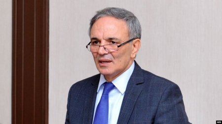'Əli Həsənov dövlət məmuru idi... İndi isə zaman, tələblər dəyişir'
