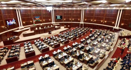 Deputatların təklifləri aqressiya ilə qarşılanır: - Bu, nə canfəşanlıqdır belə?!