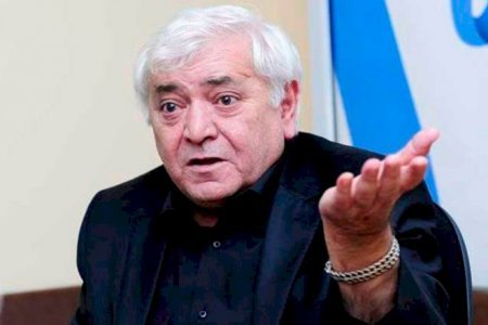 “Bilir ki, bir qələt edə bilməyəcək”