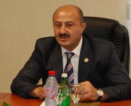 Deputatdan 30 min manat istəyən icra başçısı da hədəfdə