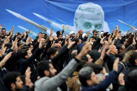 Bölgədə savaş “rüzgarı”: İran daxildən çökdürülür? - TƏHLİL