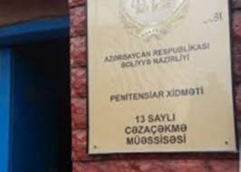 Keçmiş rəis Cahangir Hacıyevin zona gətirtdiyi inventarı “xırıd eləyib?”