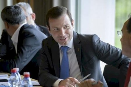 “AFFA uğrunda qruplararası savaş qızışır”