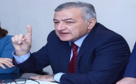 Qarabağı erməniyə peşkəş verənin yanındasız, yoxsa onun uğruna vuruşmaq ist ...