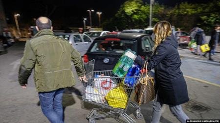 “Bütün İtaliya bağlıdır“ - Baş nazir 60 milyon insana “evdə oturun!“ tapşırığı verib