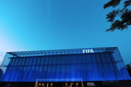 FİFA transfer qaydalarını DƏYİŞDİRDİ