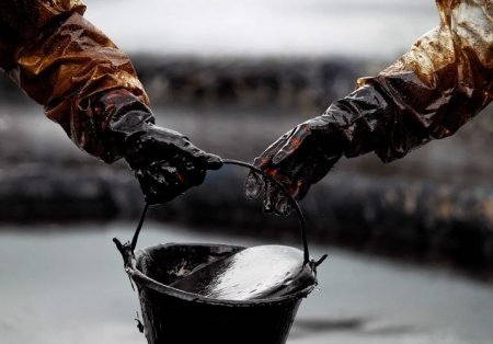 Yaxın iki ildə dünyada neft qıtlığı yaşanacaq