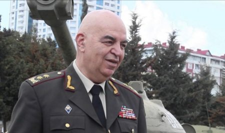 “Xarici kəşfiyyatdan pul alırlar”