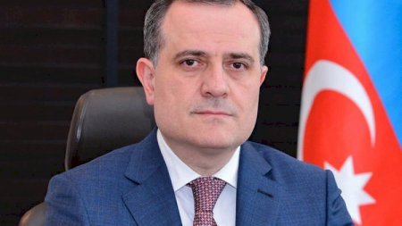 Ceyhun Bayramov iki şöbə müdirini vəzifədən çıxardı