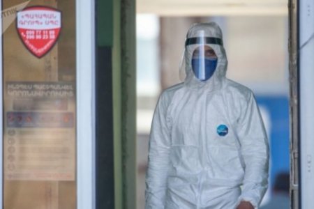 Qrant Mikaelyan Ermənistanda koronavirus haqda - “İNSANLAR ARTIQ EVLƏRİNDƏ  ...